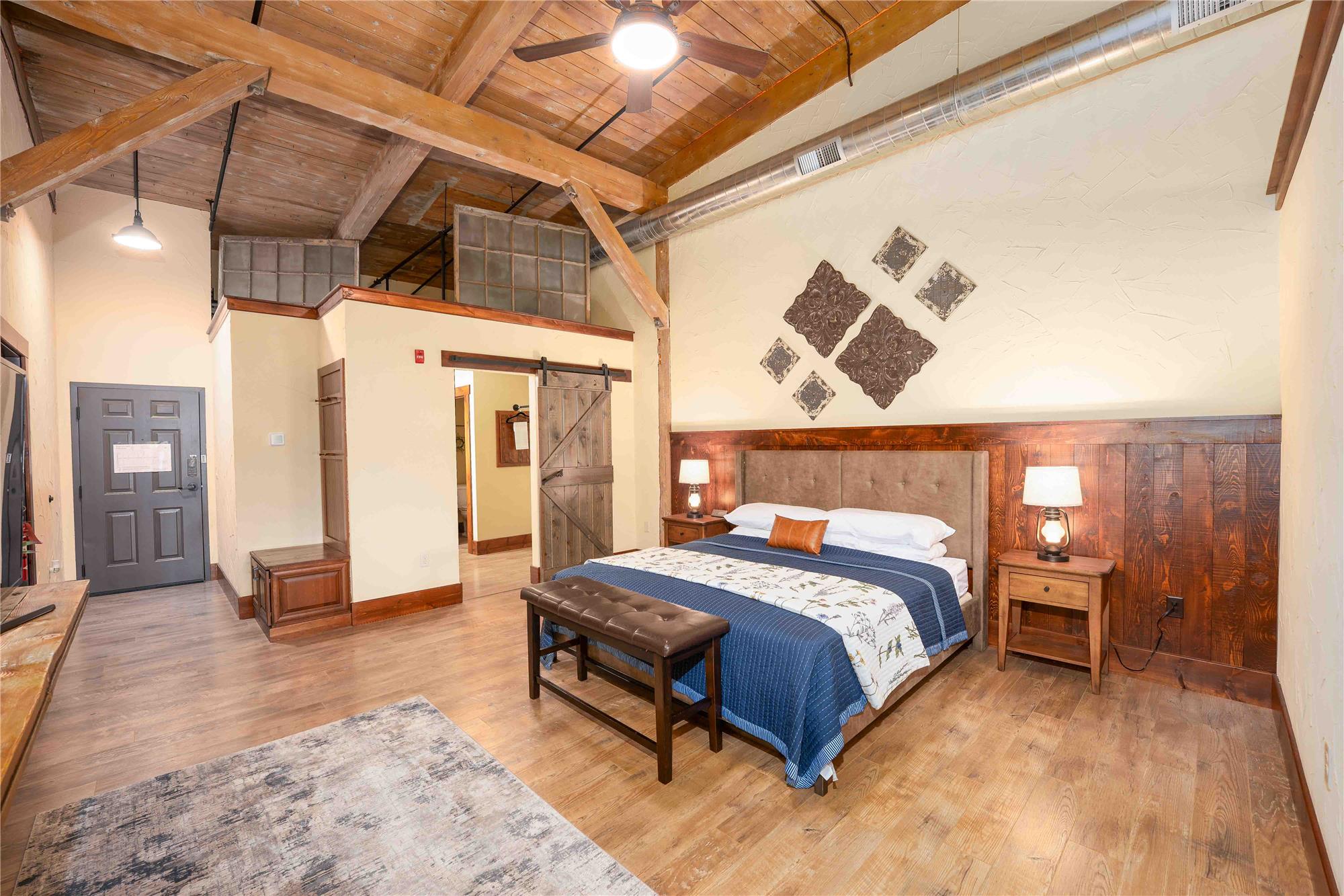 King Suite 6